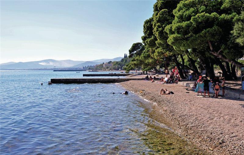 Beachfront villa in Split, photograph 10