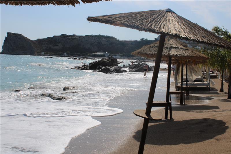 Beachfront villa in Rhodes, photograph 9