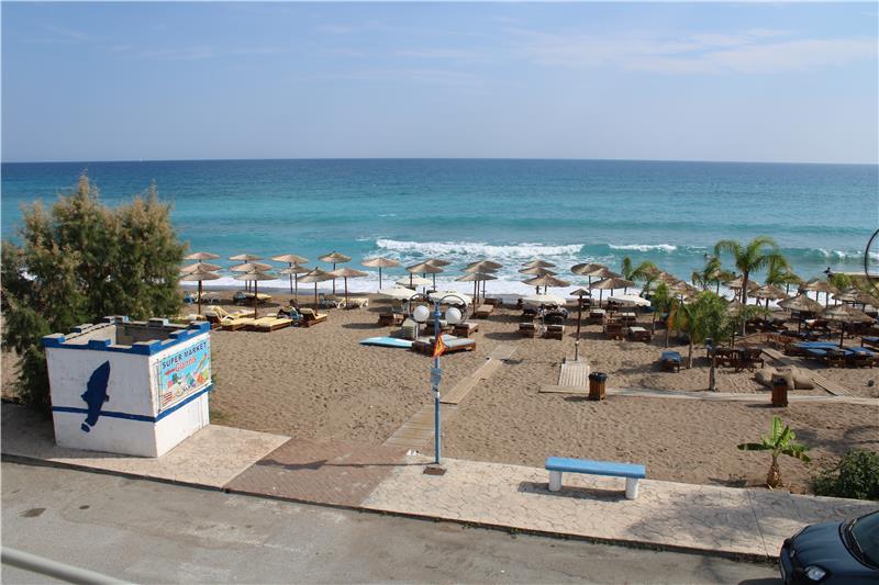 Beachfront villa in Rhodes, photograph 12