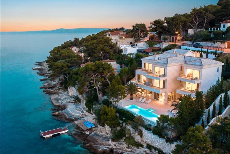 Luxury 6 Bedroom Brac Island Beach Front Villa With Heated Infinity Pool and lift near Sumartin sleeps 12