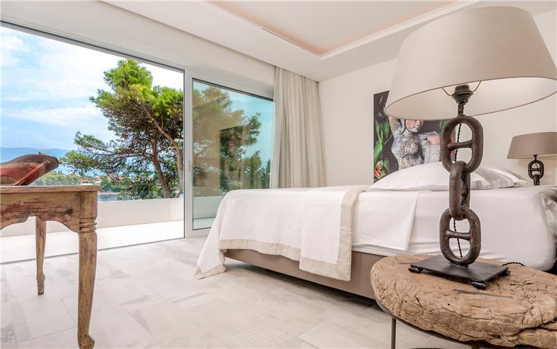 Luxury 6 Bedroom Brac Island Beach Front Villa With Heated Infinity Pool and lift near Sumartin sleeps 12