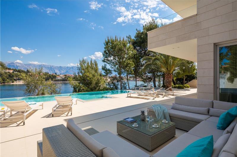 Luxury 6 Bedroom Brac Island Beach Front Villa With Heated Infinity Pool and lift near Sumartin sleeps 12