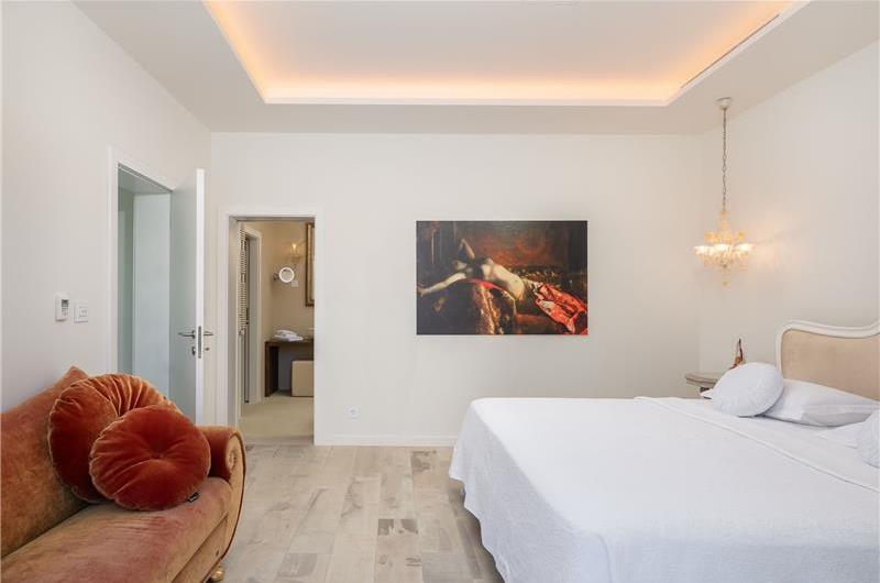 Luxury 6 Bedroom Brac Island Beach Front Villa With Heated Infinity Pool and lift near Sumartin sleeps 12