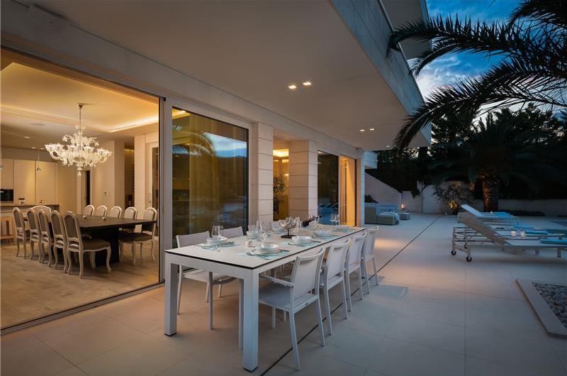 Luxury 6 Bedroom Brac Island Beach Front Villa With Heated Infinity Pool and lift near Sumartin sleeps 12