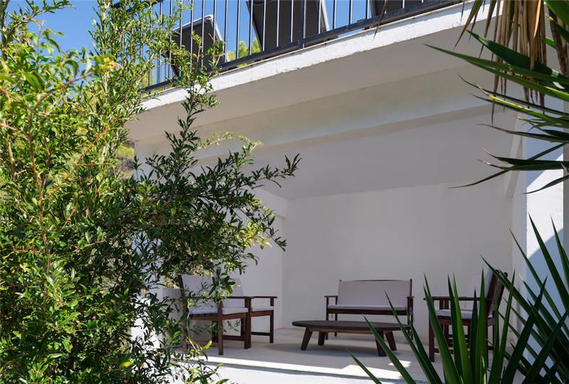 Beachfront villa in Hvar Town, photograph 9