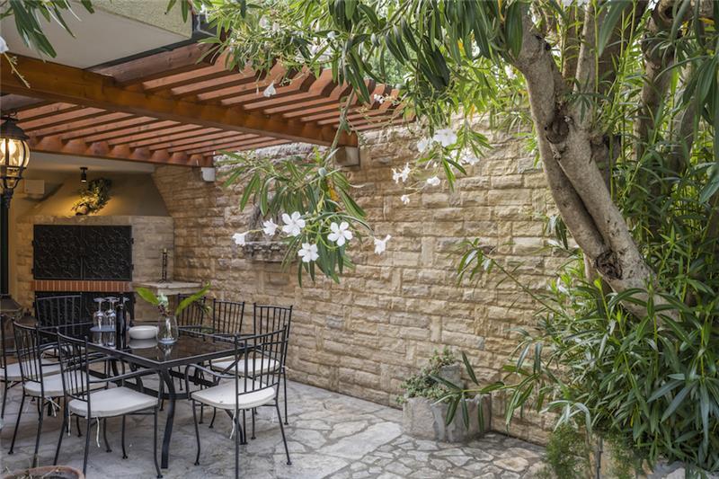 Sea-view villa in Split, photograph 6