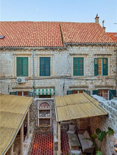 5 Bedroom Villa with Balcony & Terrace in Dubrovnik, sleeps 10