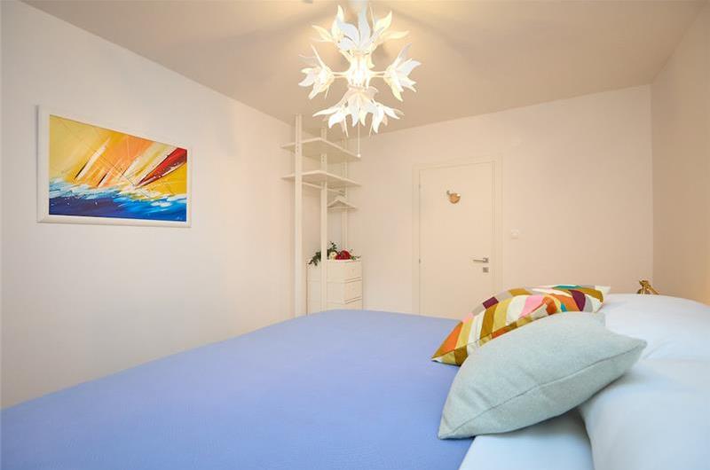 3 Bedroom Apartment with 2 Balconies near Dubrovnik Old Town, Sleeps 5-6