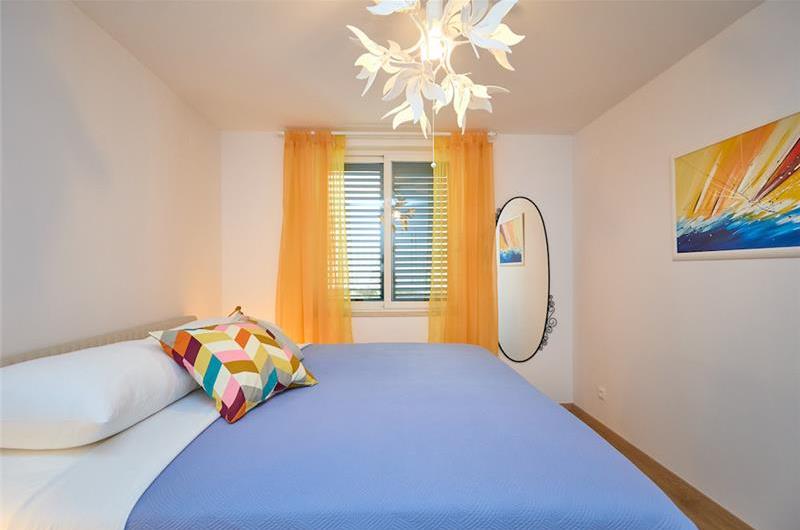 3 Bedroom Apartment with 2 Balconies near Dubrovnik Old Town, Sleeps 5-6