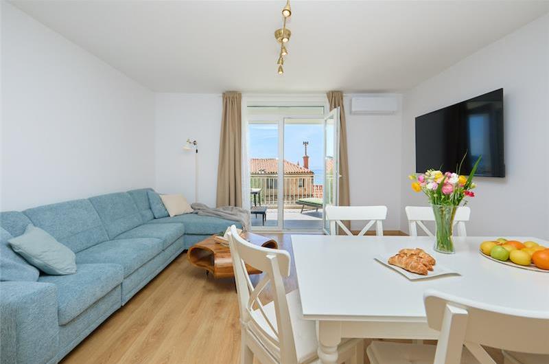 3 Bedroom Apartment with 2 Balconies near Dubrovnik Old Town, Sleeps 5-6