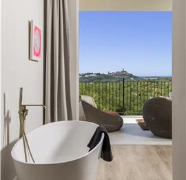 Luxury 4-Bedroom Villa with generous sized Infinity Pool near Buje, Istria. Sleeps 8