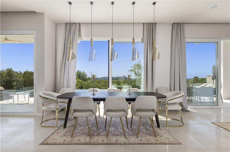 Luxury 4-Bedroom Villa with generous sized Infinity Pool near Buje, Istria. Sleeps 8
