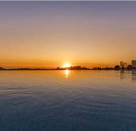 Luxury 4-Bedroom Villa with generous sized Infinity Pool near Buje, Istria. Sleeps 8