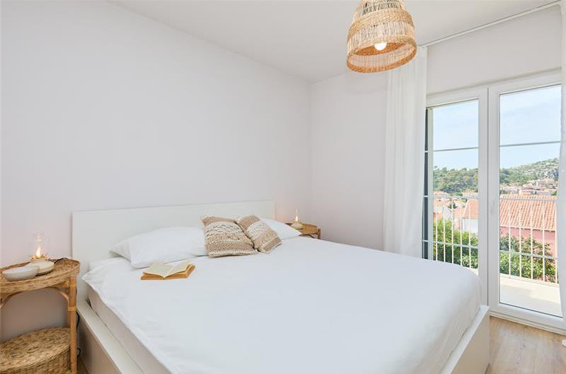 4 Bedroom villa with pool in Mlini, Sleeps 8