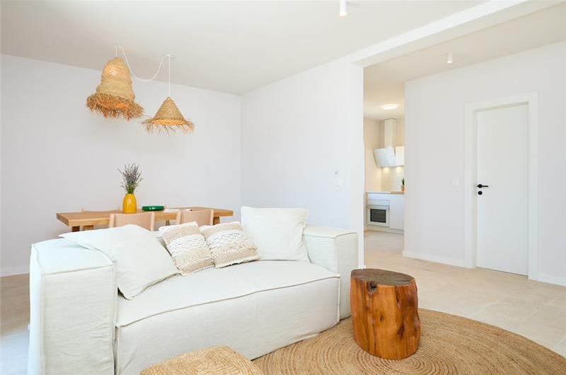 4 Bedroom villa with pool in Mlini, Sleeps 8