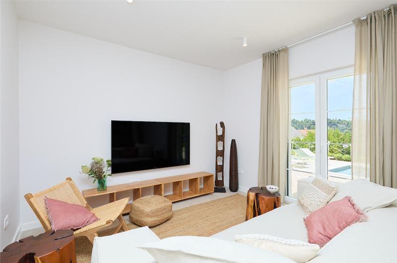4 Bedroom villa with pool in Mlini, Sleeps 8
