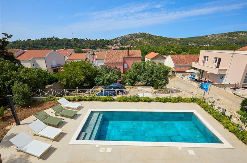 4 Bedroom villa with pool in Mlini, Sleeps 8