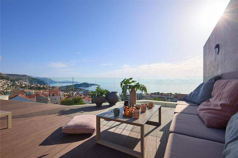 5-bedroom luxury villa with heated roof top infinity pool and stunning panoramic views of Dubrovnik City. Sleeps 10