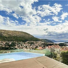 5-bedroom luxury villa with heated roof top infinity pool and stunning panoramic views of Dubrovnik City. Sleeps 10