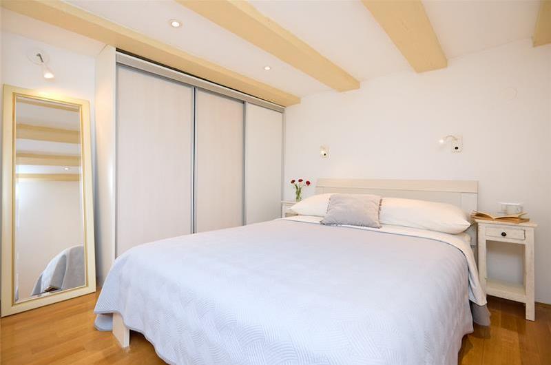 Split Level Studio Apartment Dubrovnik Old Town, Sleeps 2