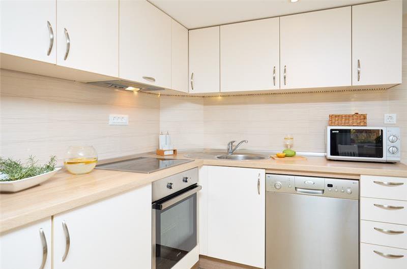 Split Level Studio Apartment Dubrovnik Old Town, Sleeps 2-4