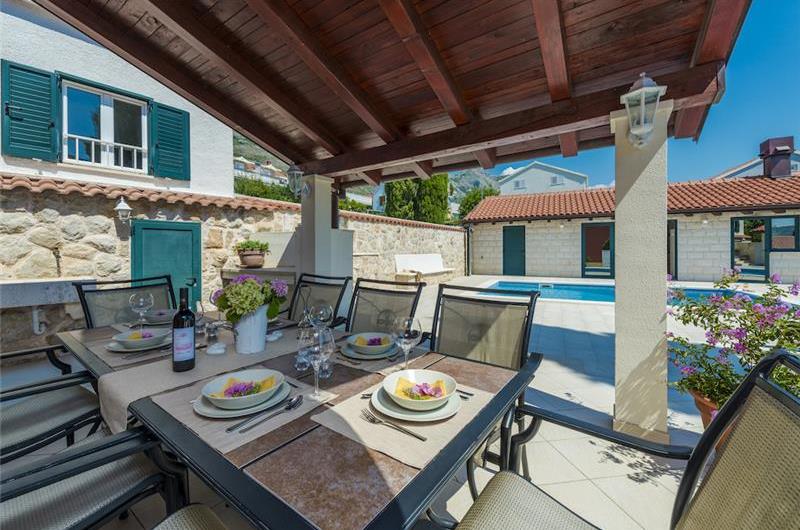 3-Bedroom villa with annex and pool in Mlini near Dubrovnik, Sleeps 8