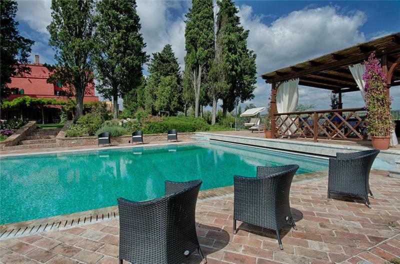 Villa in Tuscany, photograph 3