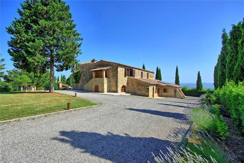 Villa in Tuscany, photograph 3