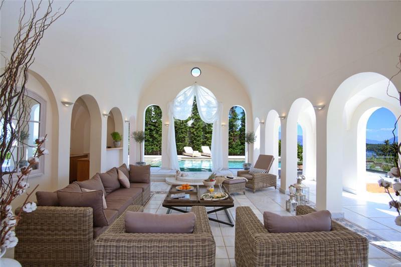 Sea-view villa in Lefkada, photograph 3