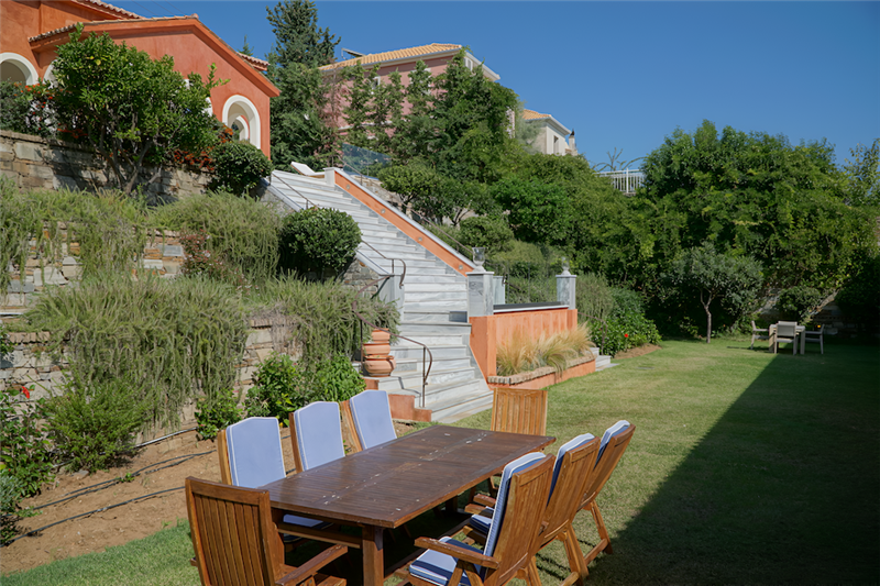 Sea-view villa in Lefkada, photograph 6