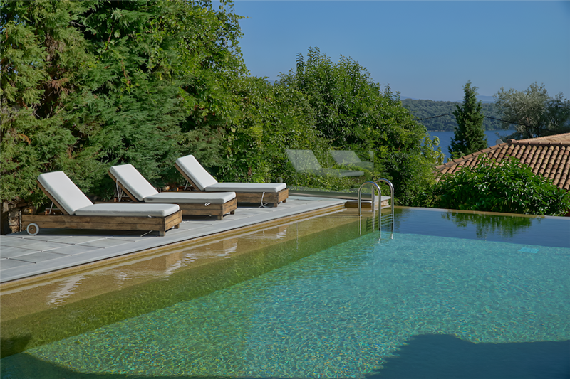 Sea-view villa in Lefkada, photograph 5