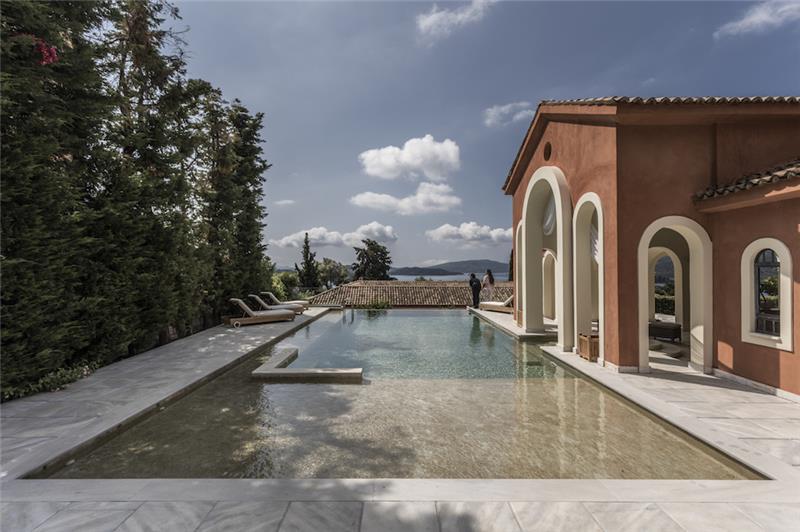 Sea-view villa in Lefkada, photograph 2