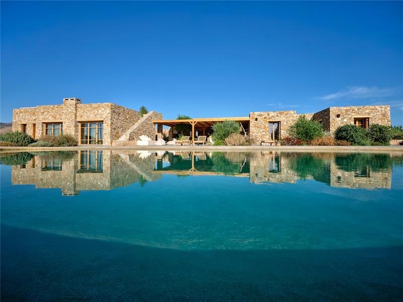 Sea-view villa in Paros, photograph 2