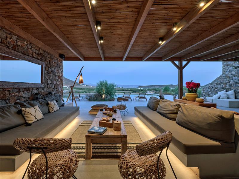 Sea-view villa in Paros, photograph 3