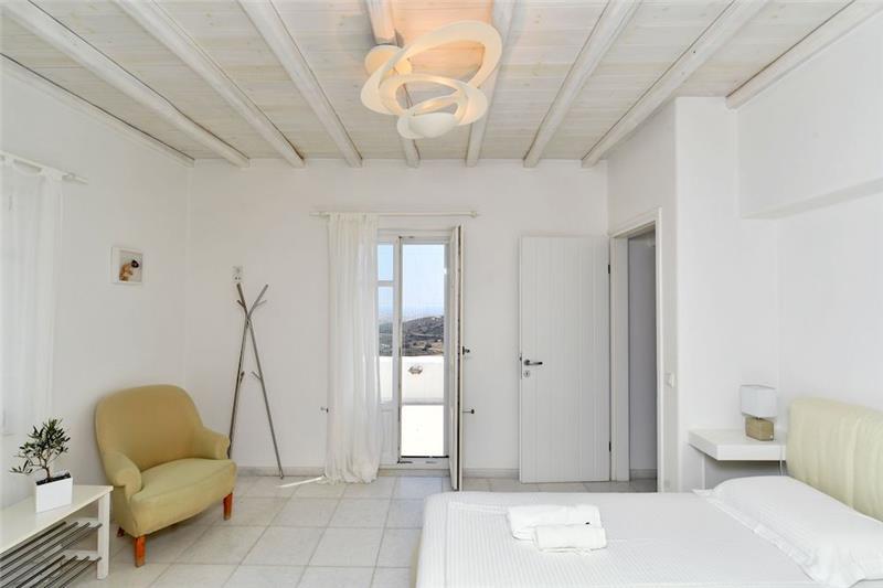 Sea-view villa in Paros, photograph 24