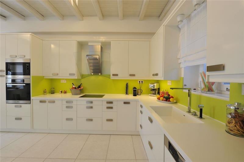 Sea-view villa in Paros, photograph 16