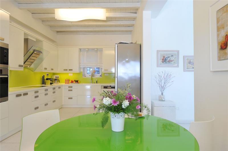 Sea-view villa in Paros, photograph 17