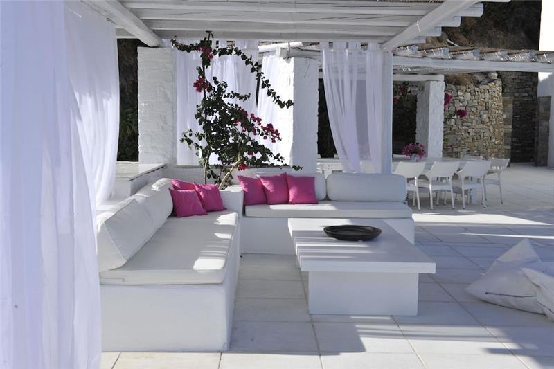 Sea-view villa in Paros, photograph 6