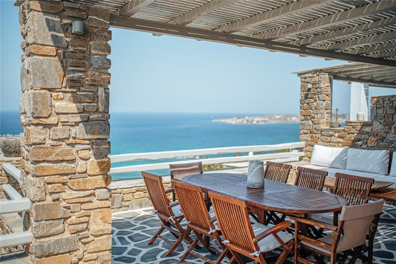 Sea-view villa in Paros, photograph 4