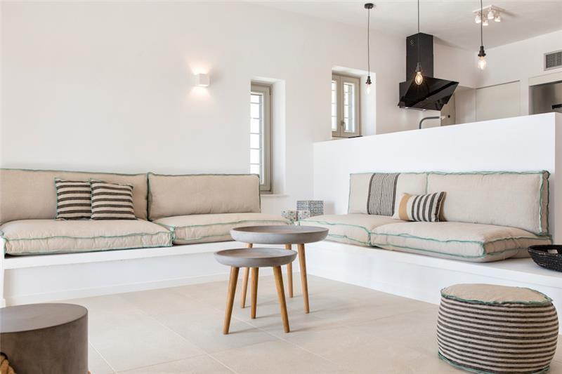 Sea-view villa in Paros, photograph 11