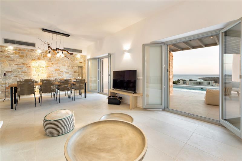 Sea-view villa in Paros, photograph 10