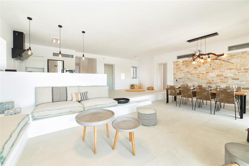 Sea-view villa in Paros, photograph 15