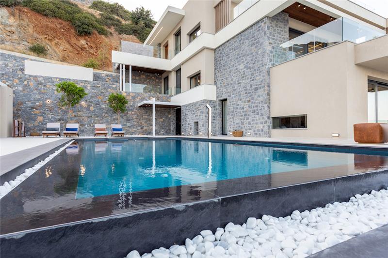 Sea-view villa in Heraklion, photograph 5