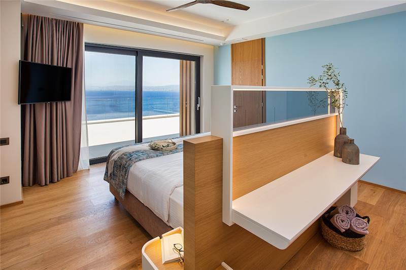 Sea-view villa in Heraklion, photograph 21
