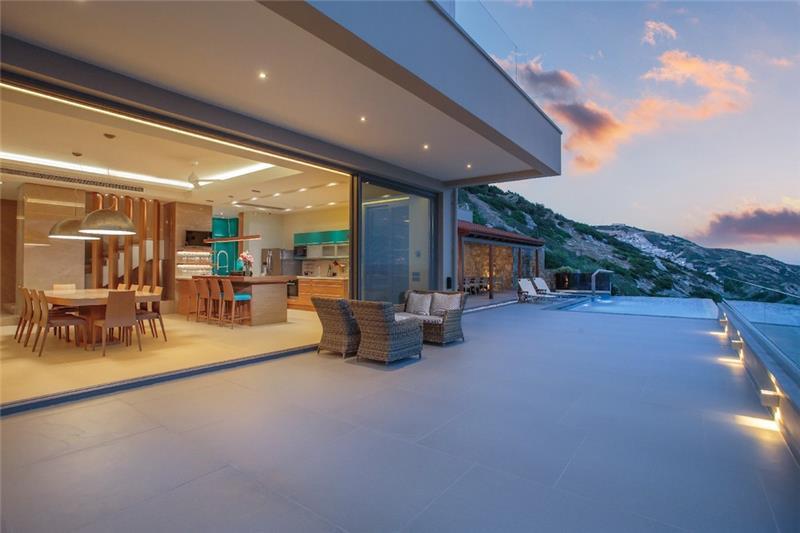Sea-view villa in Heraklion, photograph 6