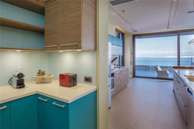 Sea-view villa in Heraklion, photograph 17