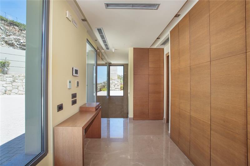 Sea-view villa in Heraklion, photograph 19