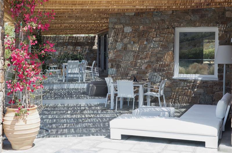 6 bedroom villa with pool in Agios Lazaros, Mykonos, sleeps up to 16