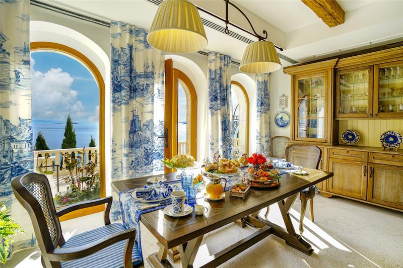 Beachfront villa in Orebic, photograph 10