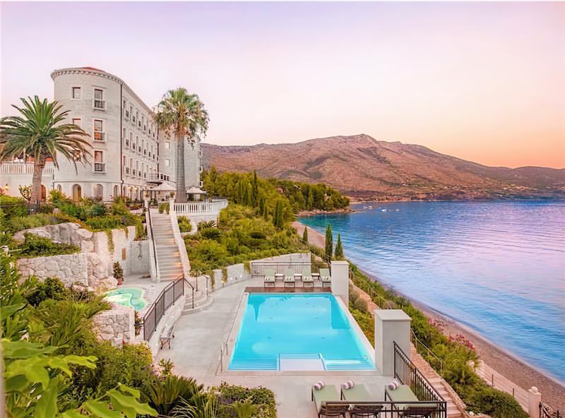 Beachfront villa in Orebic, photograph 6